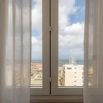 Deluxe - *
